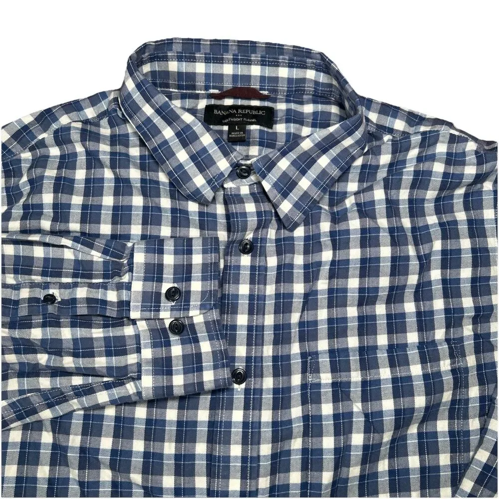 Banana Republic Lightweight Flannel Men’s L Blue Plaid Long Sleeve Button Down